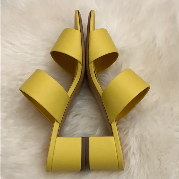 ❤️SOLD❤️Mansur Gavriel Yellow Sandals - Picture 5 of 10
